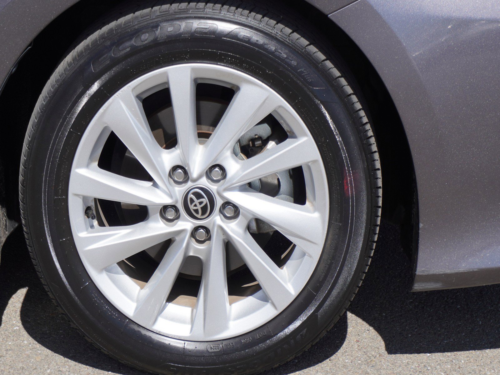 Used 2024 Toyota Camry LE image 5