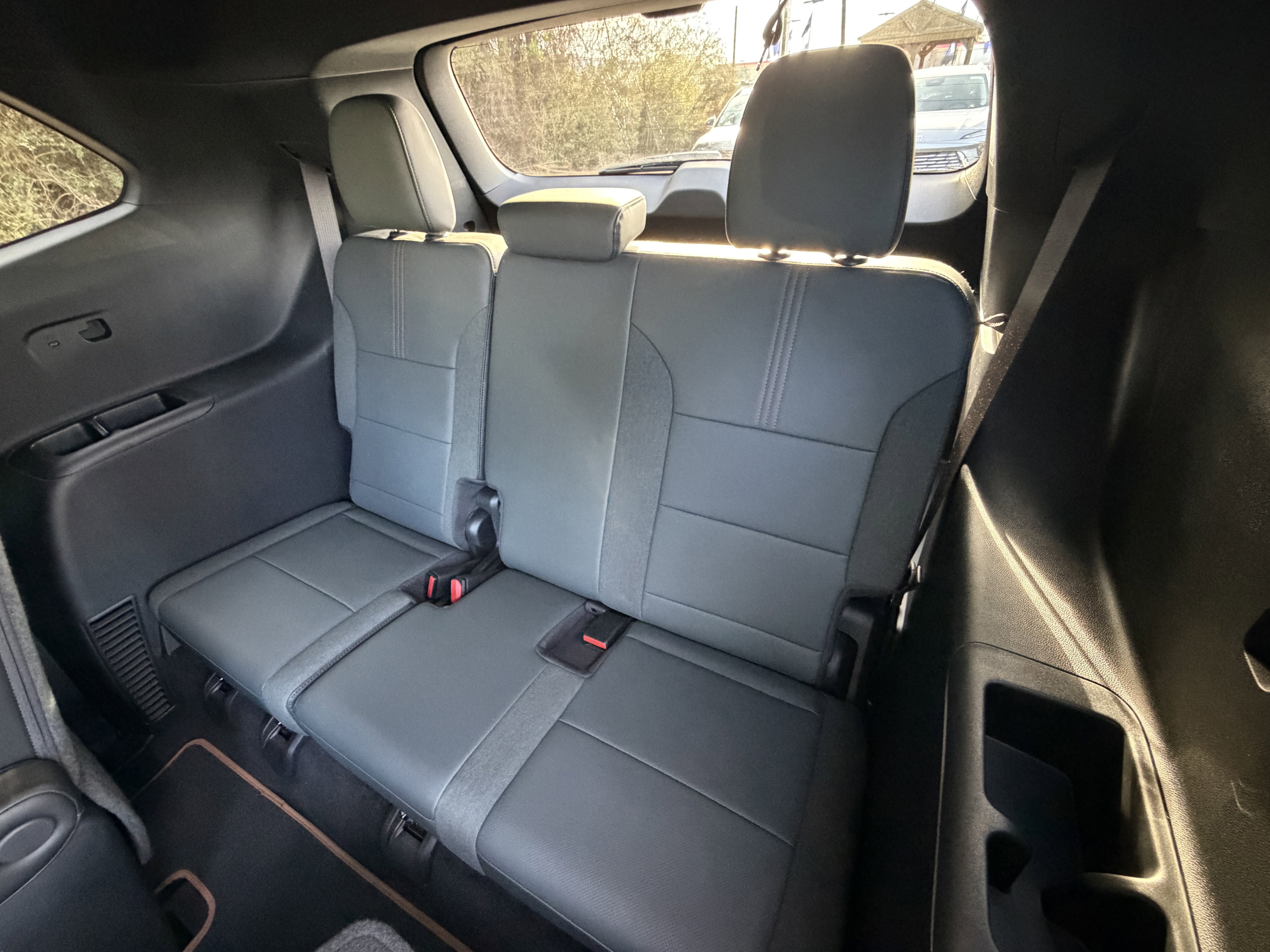 Used 2024 GMC Acadia AT4 w/ Super Cruise Package image 17