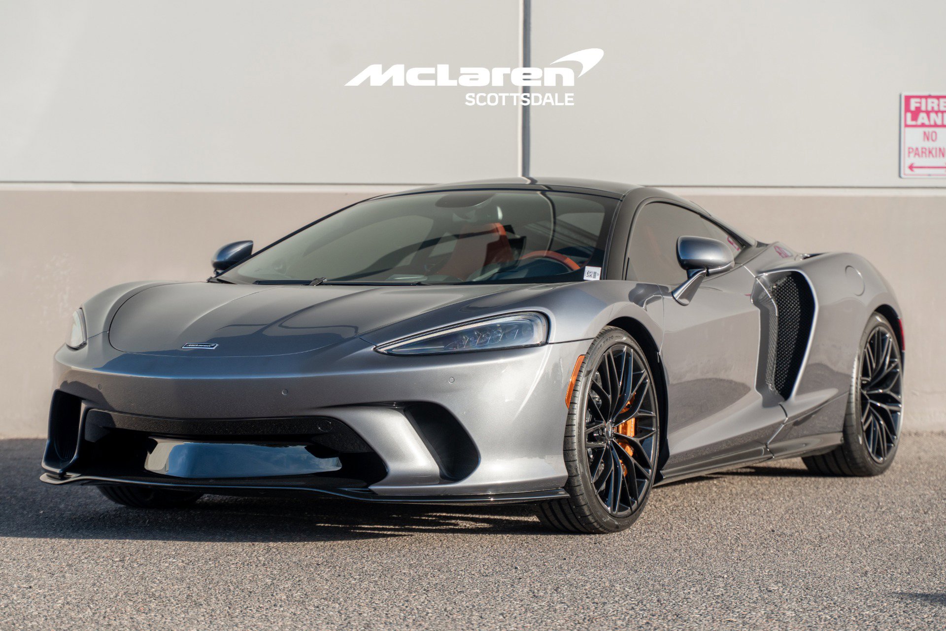 Used 2023 McLaren GT image 3