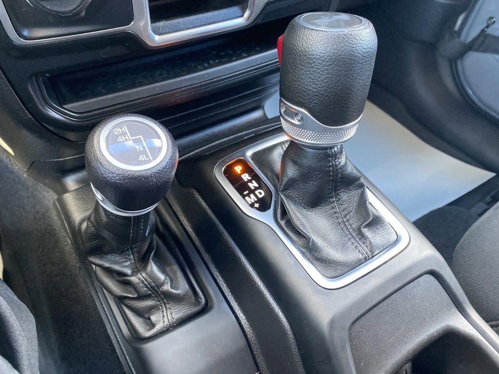 Certified 2023 Jeep Wrangler Sport image 28