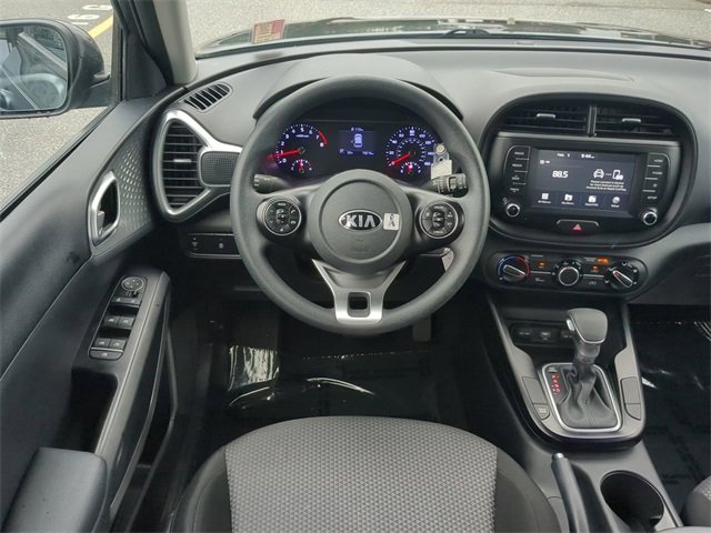 Used 2020 Kia Soul LX image 16