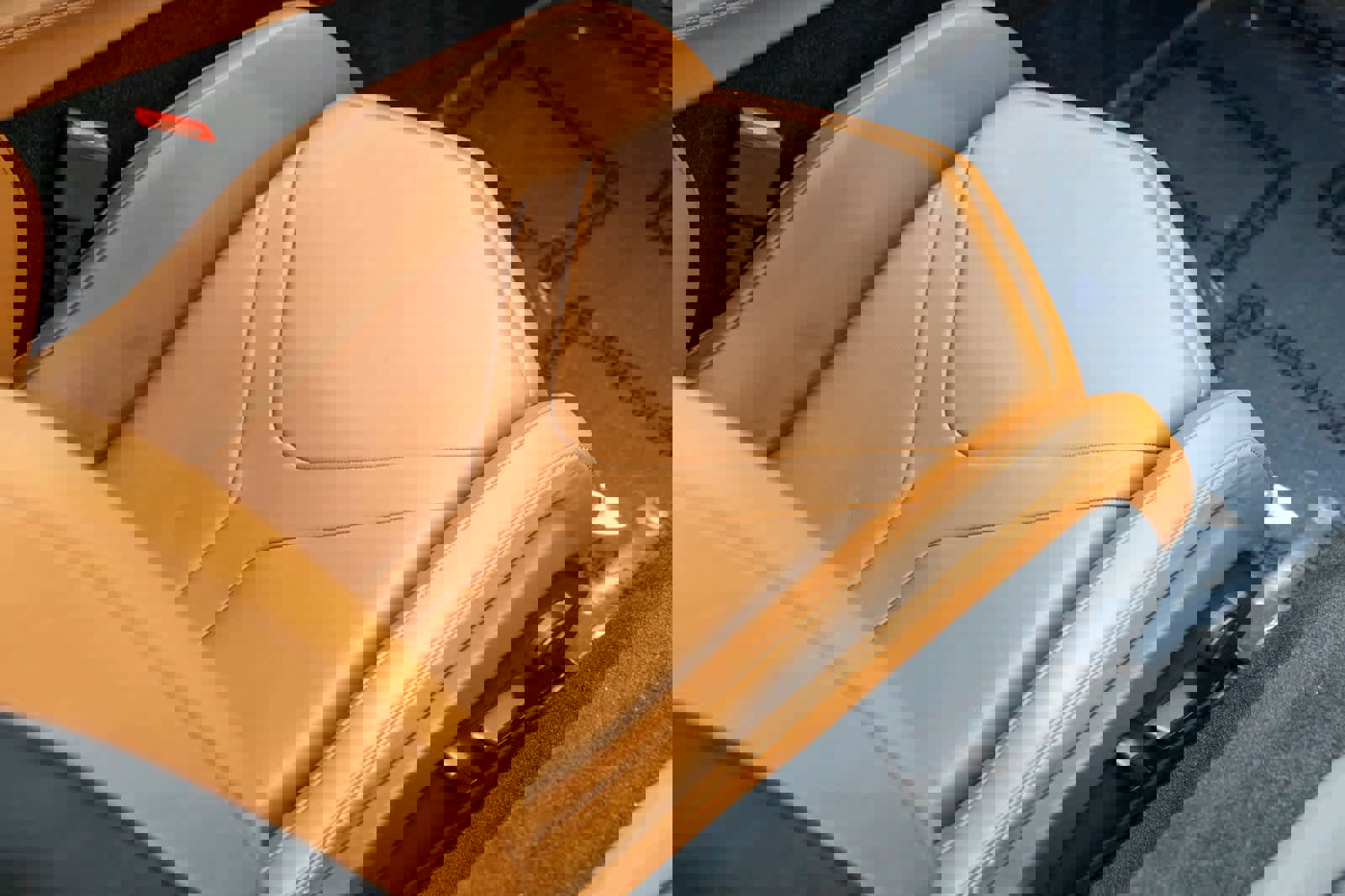 Used 2024 Lamborghini Revuelto image 37