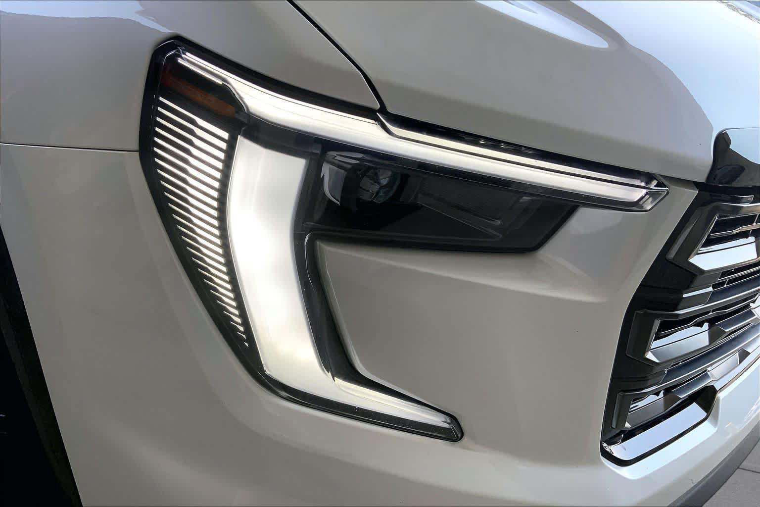 Used 2025 GMC Acadia AT4 w/ Luxury Package AWD/4WD image 27