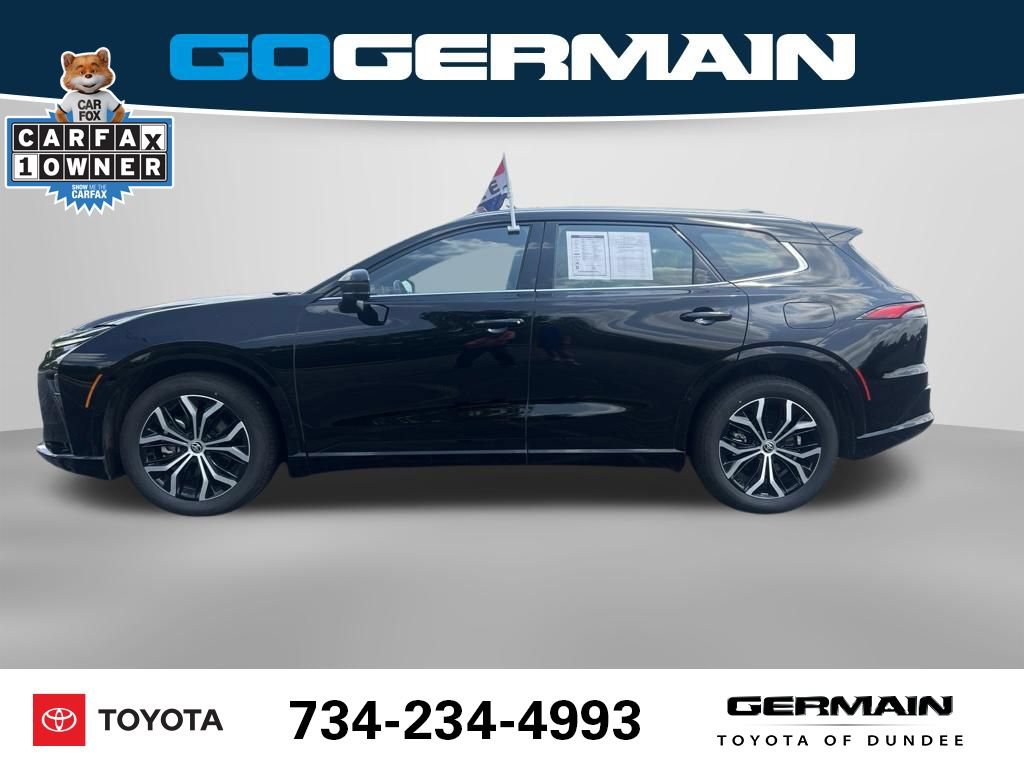 Used 2025 Toyota Crown Signia AWD/4WD image 11