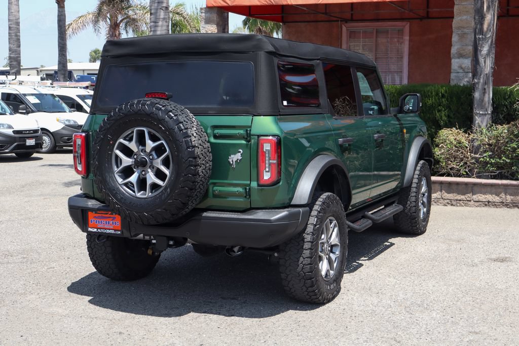 Used 2023 Ford Bronco Badlands AWD/4WD image 9