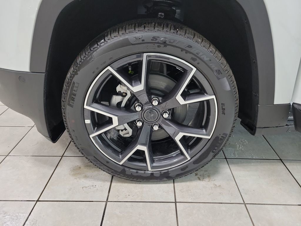 New 2026 Jeep Cherokee Overland image 24