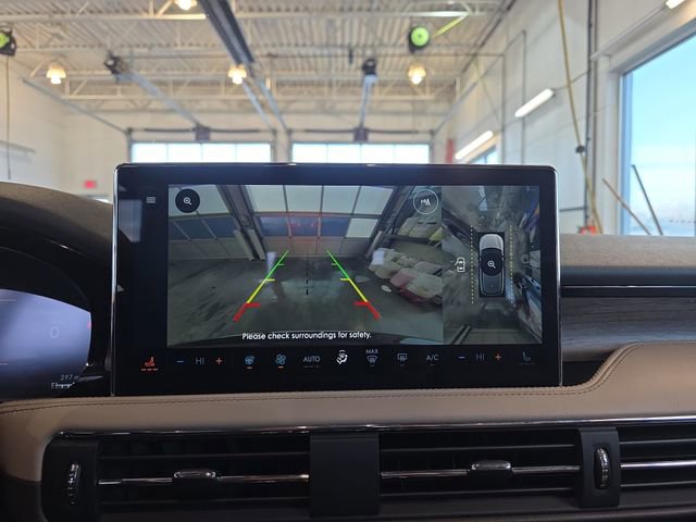 Used 2023 Lincoln Corsair Reserve w/ Equipment Group 201A image 22