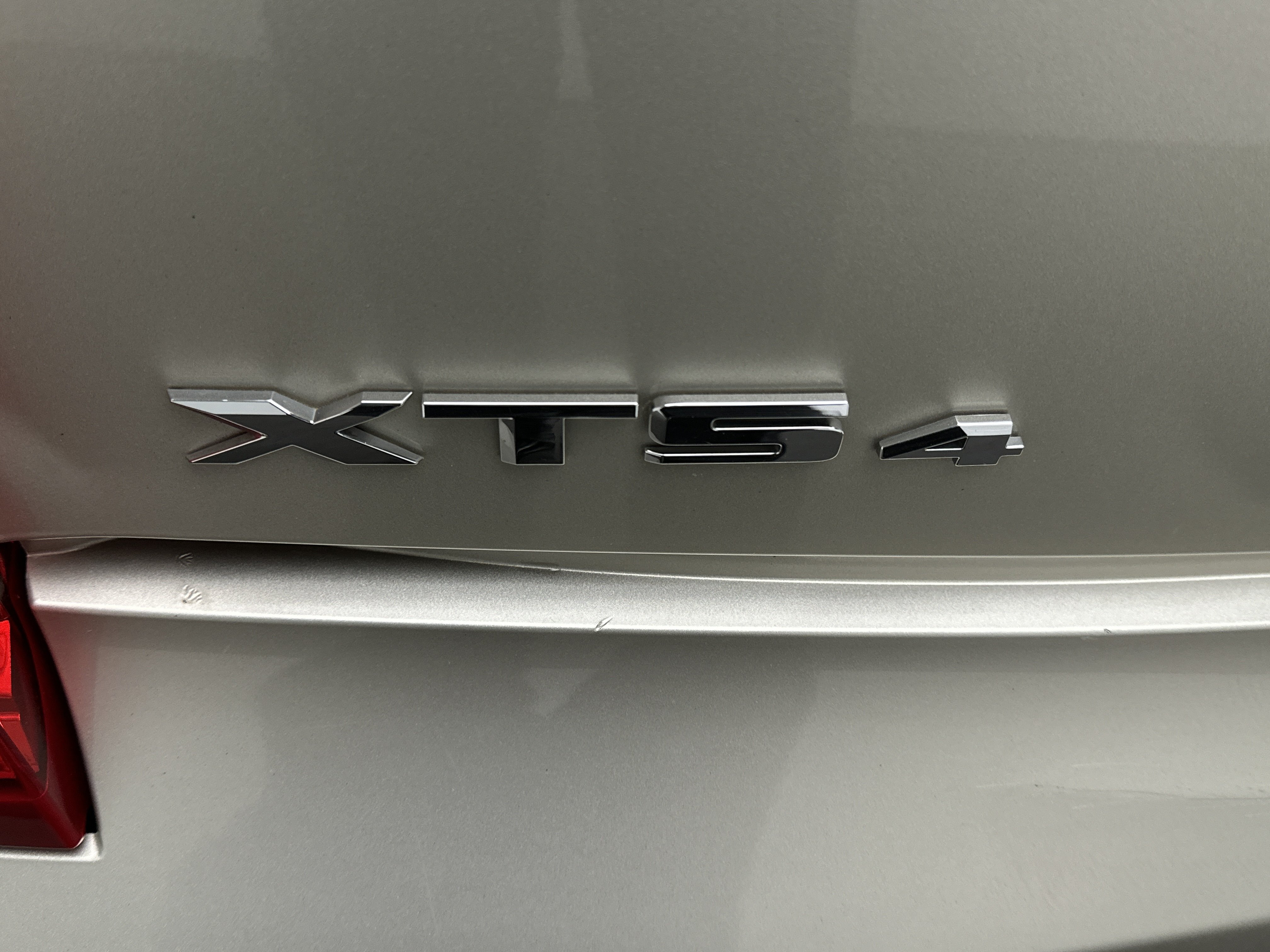 Used 2013 Cadillac XTS Luxury w/ Driver Awareness Package AWD/4WD image 12