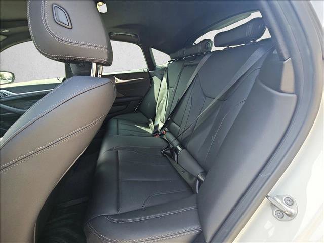 Used 2025 BMW i4 eDrive40 w/ Premium Package image 18