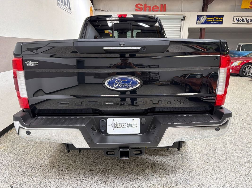 Used 2017 Ford F250 Lariat w/ Lariat Ultimate Package AWD/4WD image 37