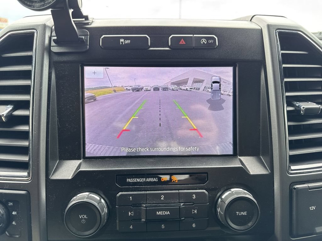 Used 2020 Ford F150 XLT w/ Equipment Group 302A Luxury AWD/4WD image 17