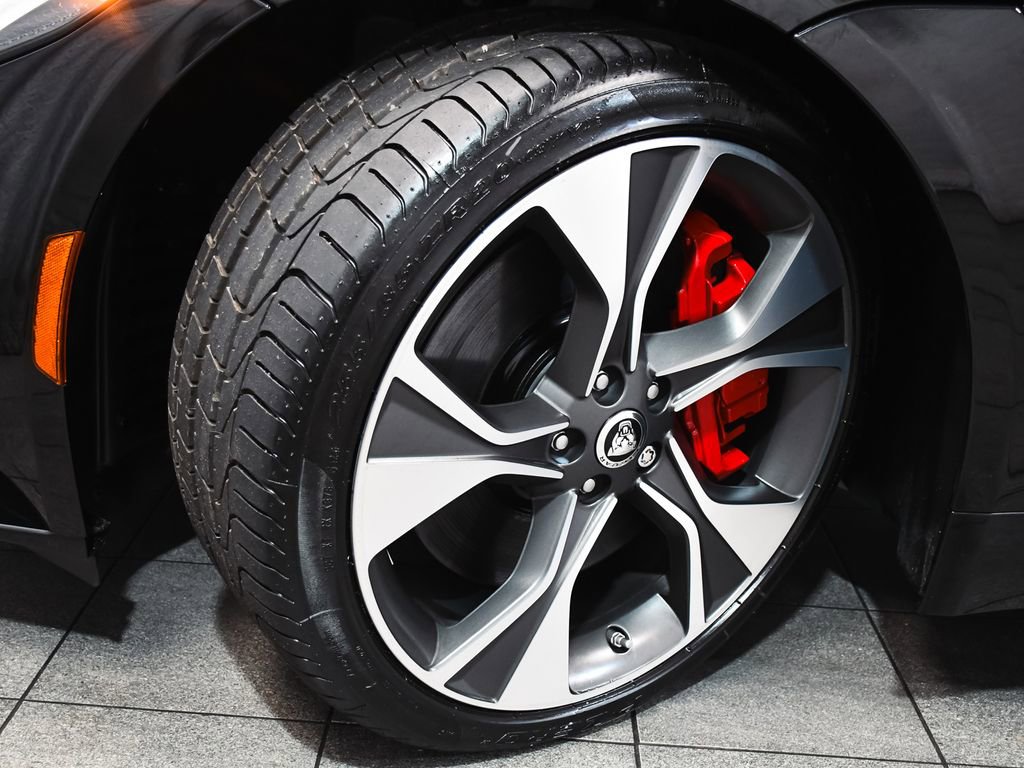 Used 2024 Jaguar F-TYPE R-Dynamic RWD image 7