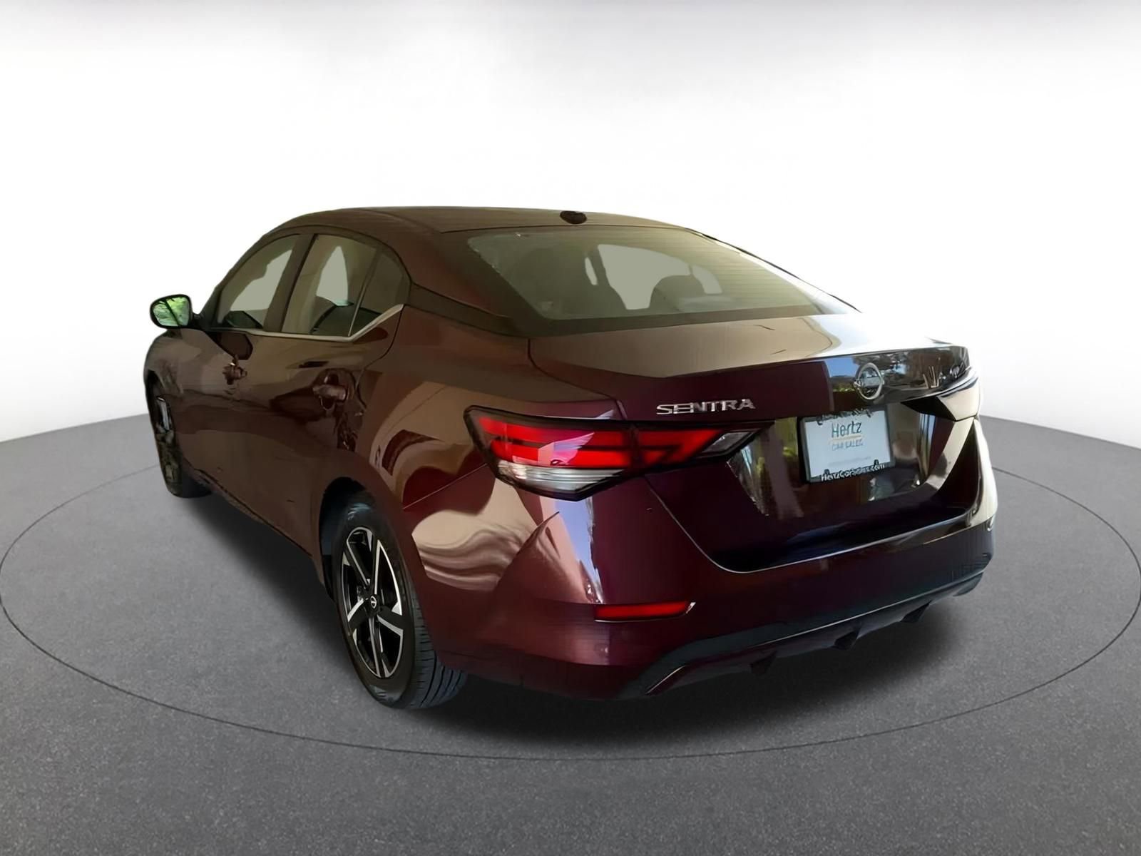 Used 2024 Nissan Sentra SV image 10