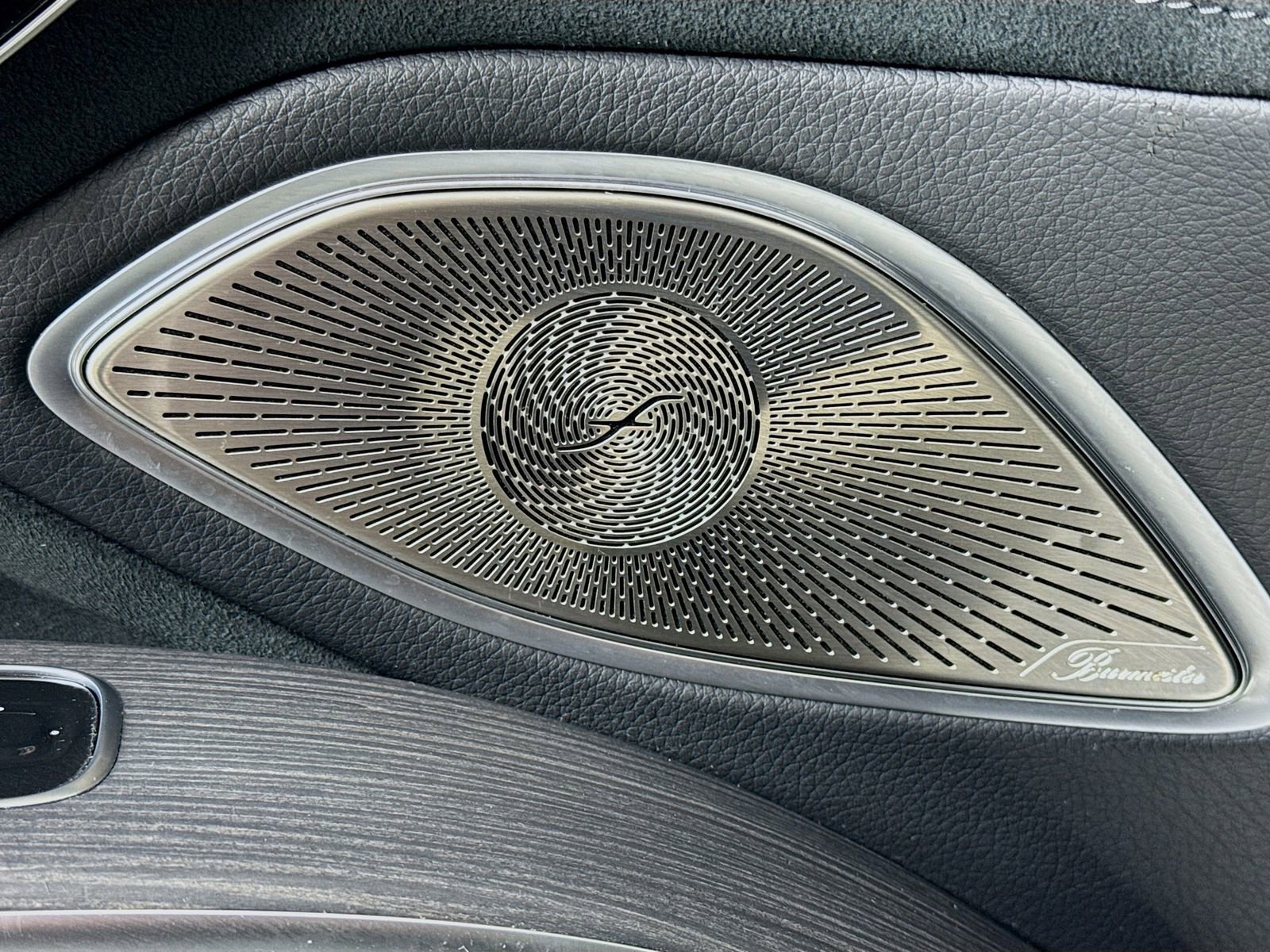 Used 2022 Mercedes-Benz EQS 580 4MATIC Sedan image 17