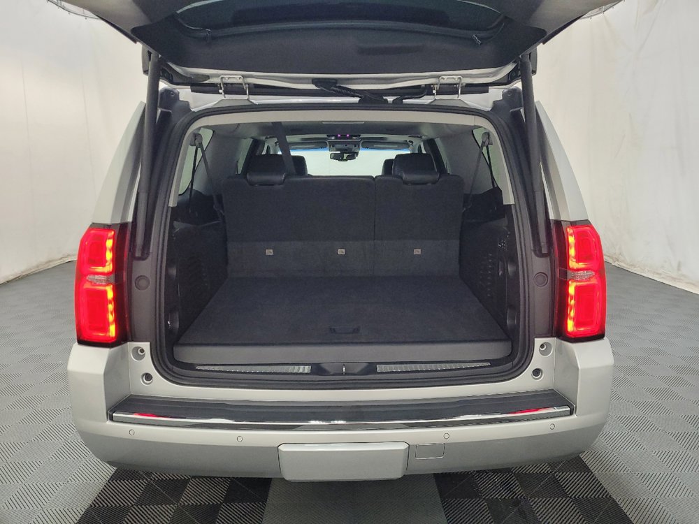 Used 2019 Chevrolet Suburban Premier AWD/4WD image 29