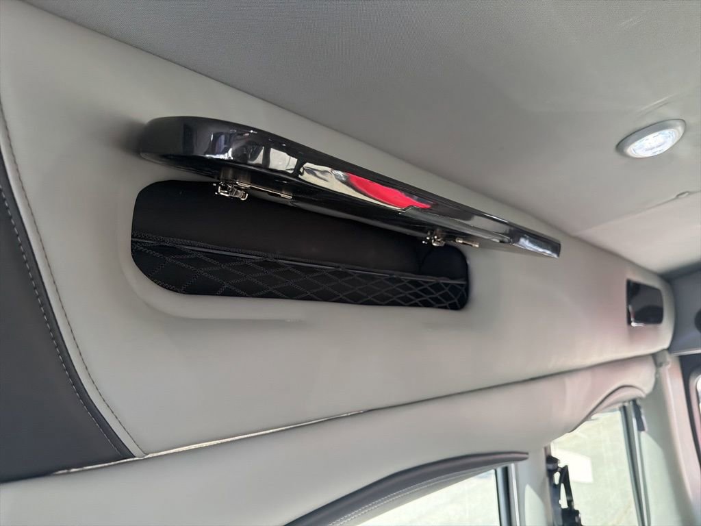 Used 2024 Mercedes-Benz Sprinter 3500 image 46