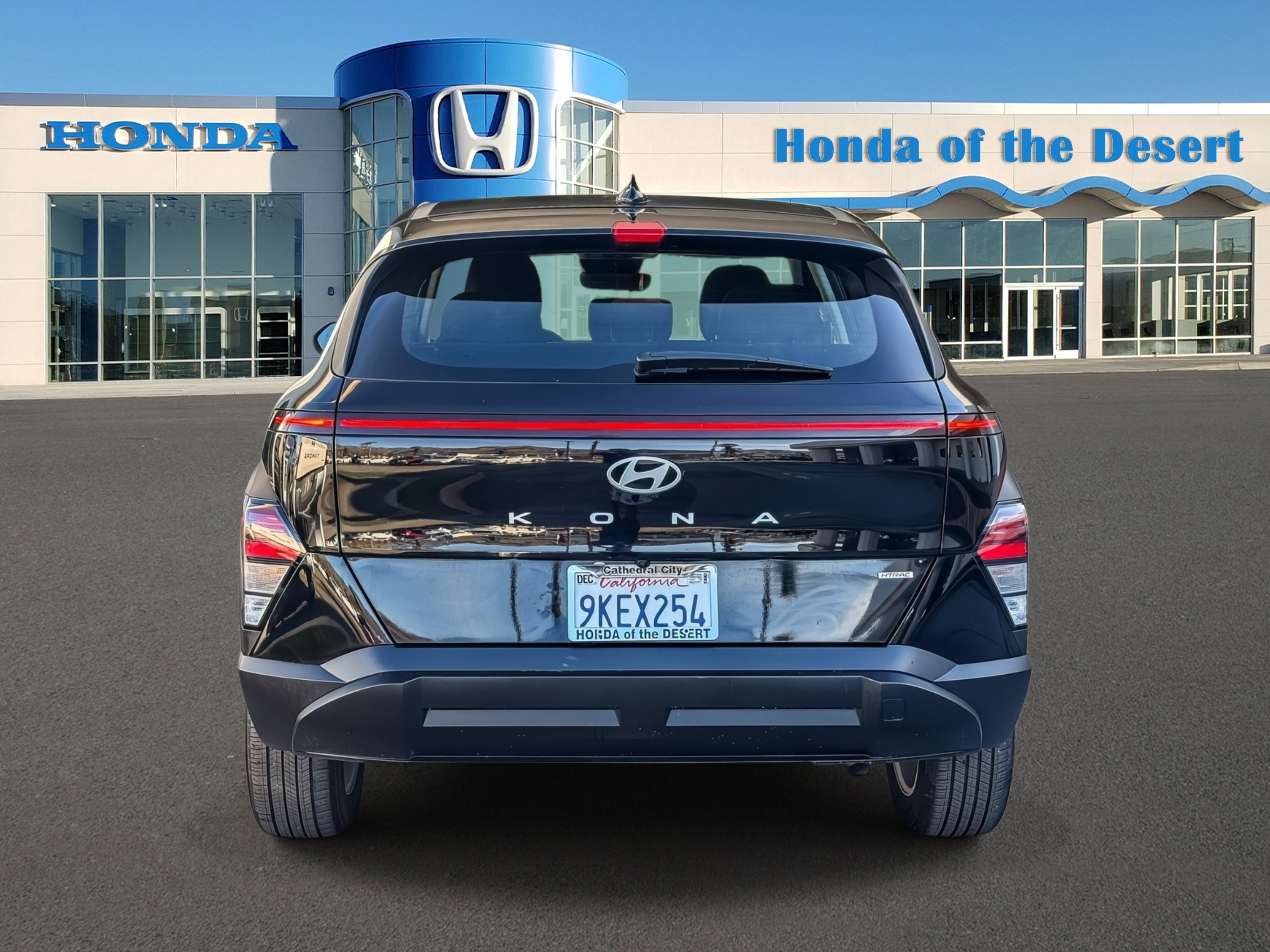 Used 2024 Hyundai Kona SE image 6