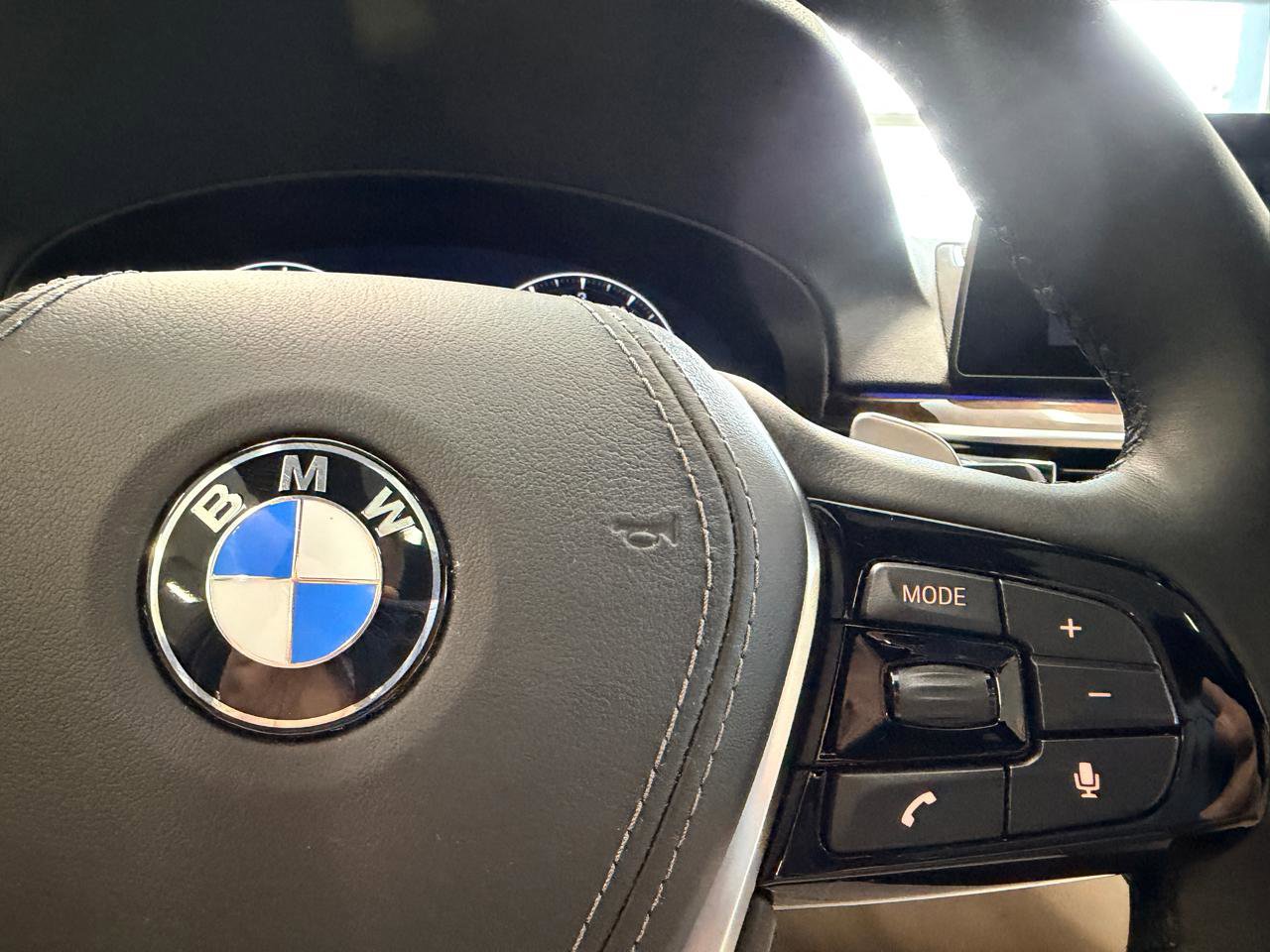 Used 2019 BMW 530i w/ Premium Package RWD image 38