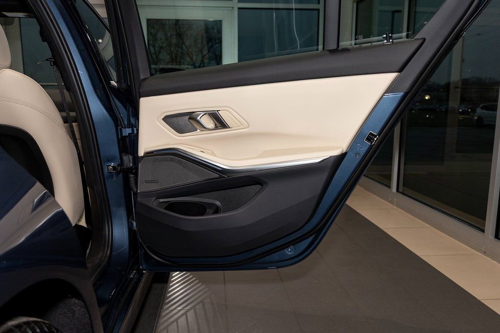 Used 2026 BMW 330i xDrive 330i xDrive w/ Premium Package image 35