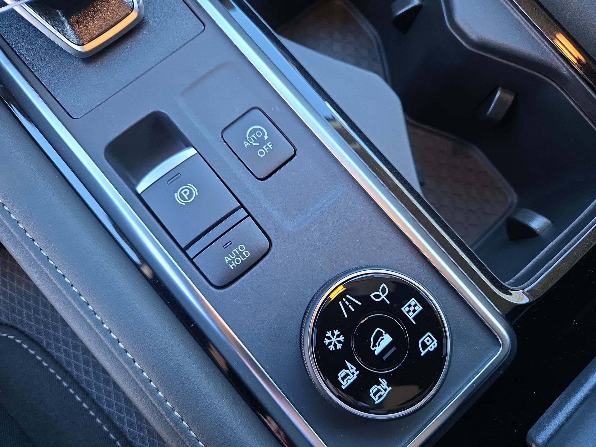 New 2026 Nissan Pathfinder SV image 28