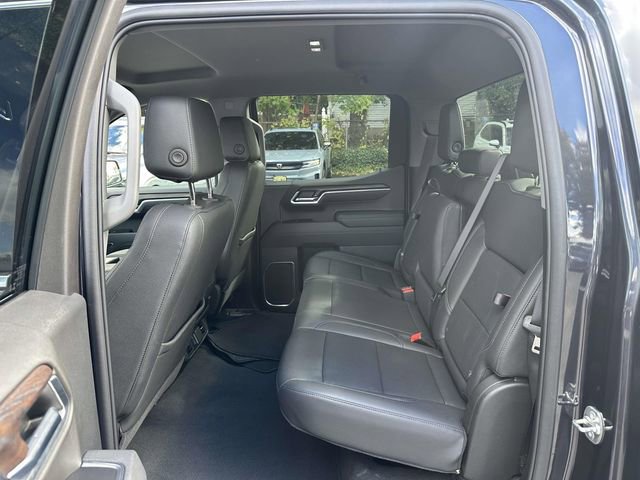 Used 2025 GMC Sierra 1500 SLT image 14