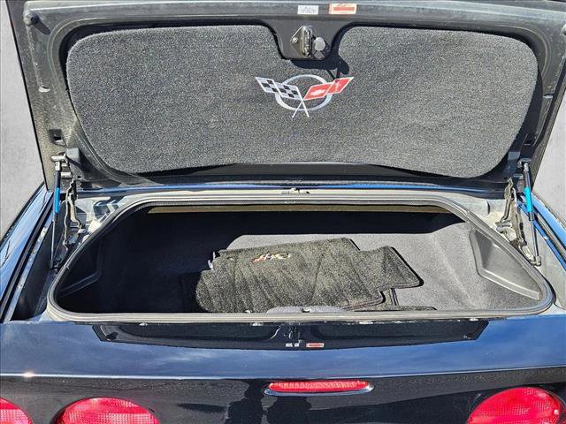 Used 2003 Chevrolet Corvette Convertible w/ Preferred Equipment Group1 image 6