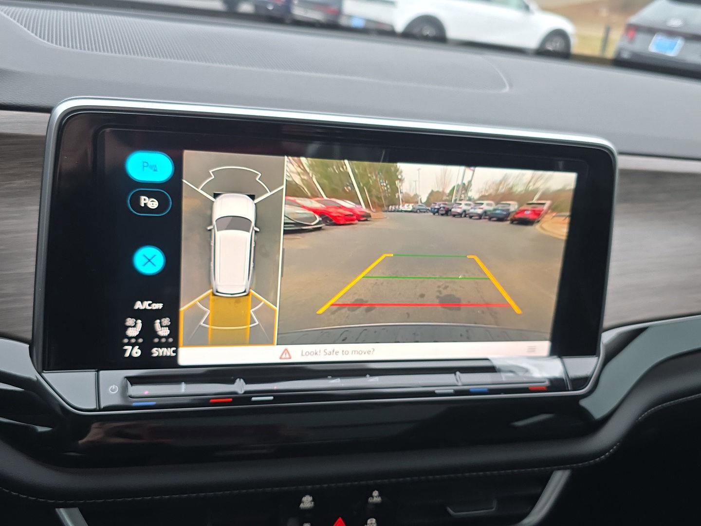 New 2026 Volkswagen Atlas SEL Premium R-Line image 21