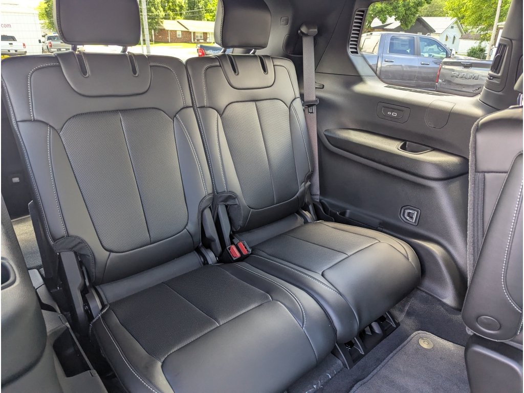 New 2026 Jeep Grand Cherokee L Limited AWD/4WD image 25