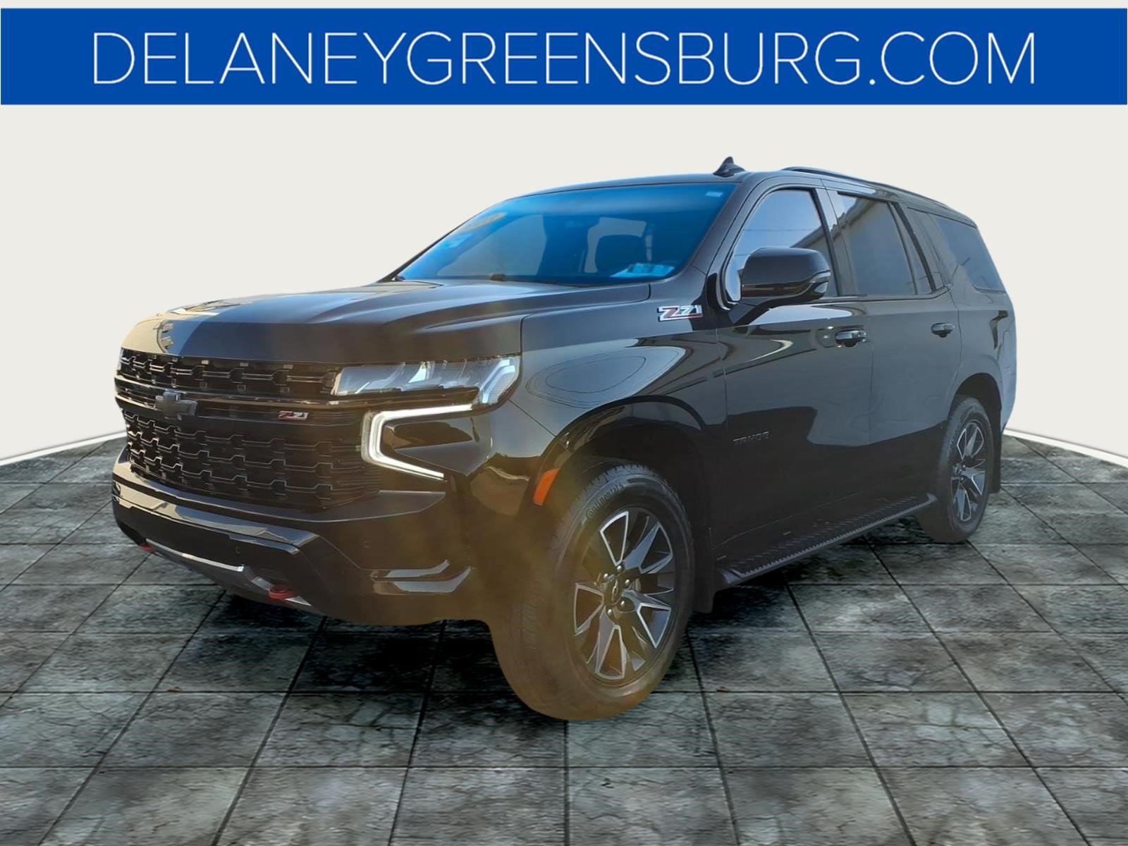 Used 2023 Chevrolet Tahoe Z71 w/ Luxury Package AWD/4WD image 7