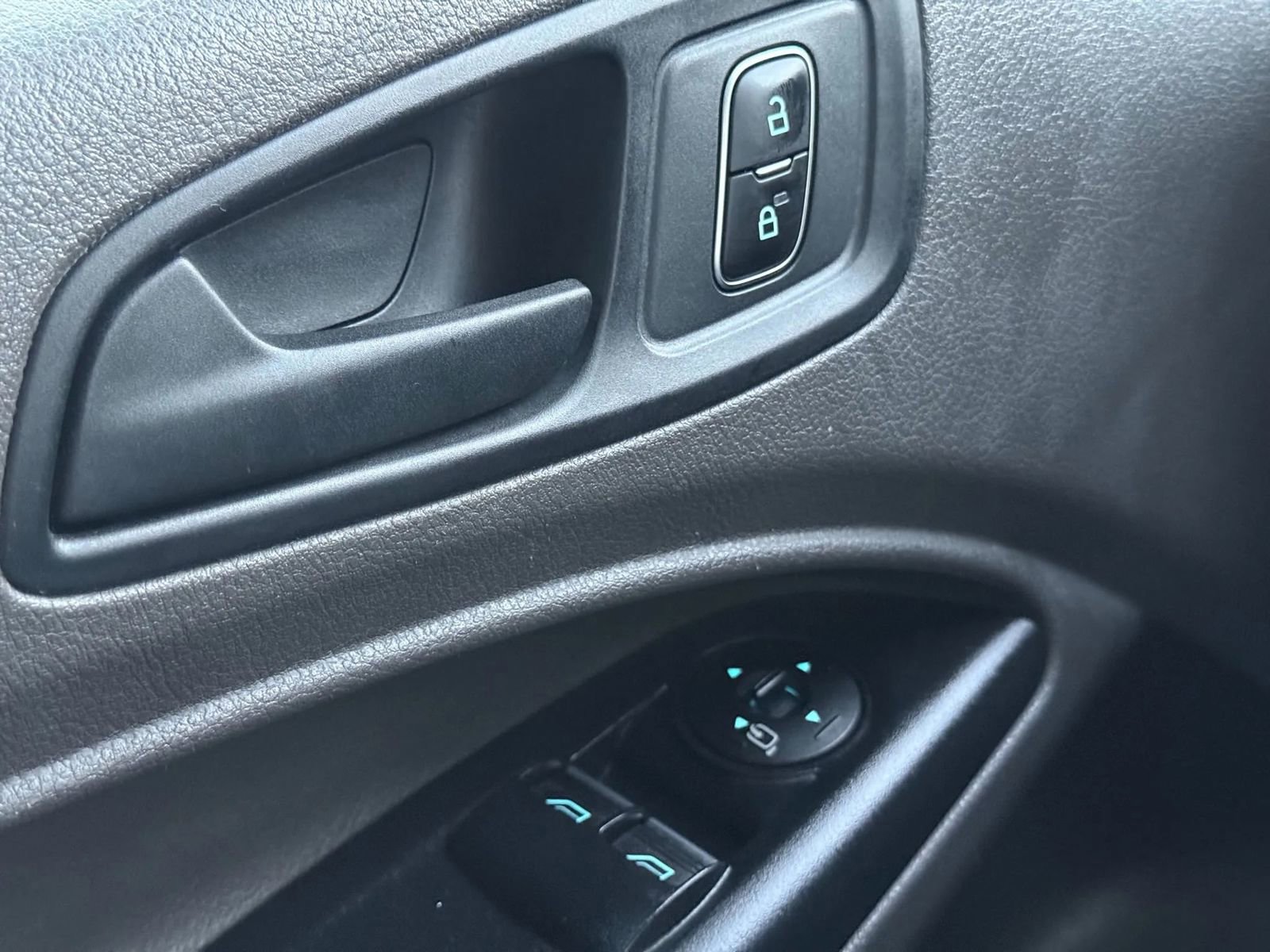 Used 2019 Ford Transit Connect XL w/ Driver-Assist Package image 30