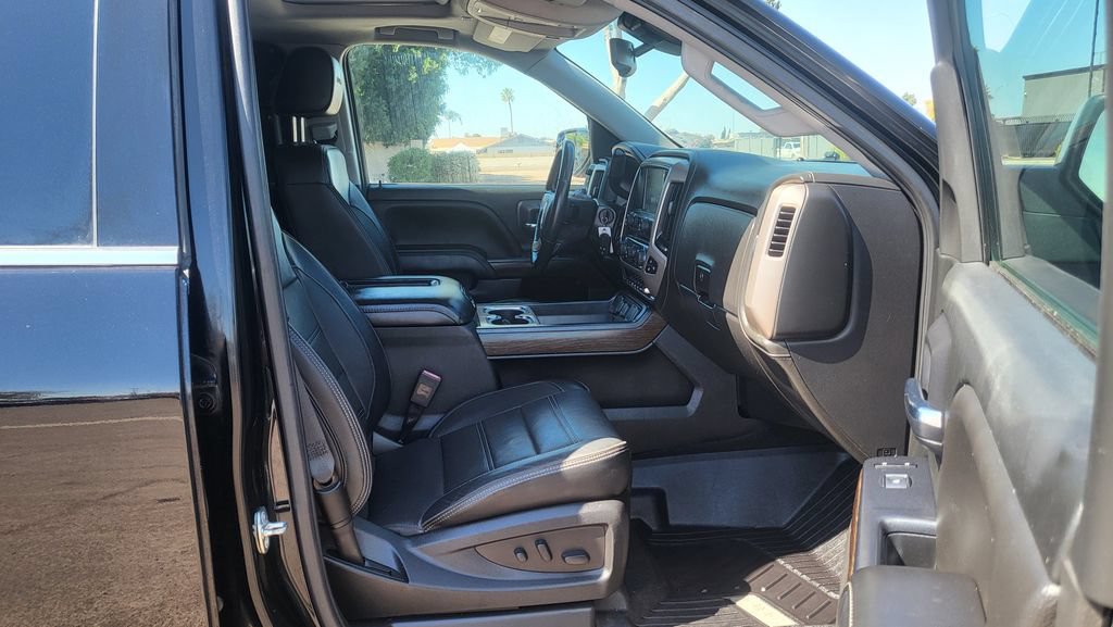 Used 2018 GMC Sierra 1500 Denali RWD image 16