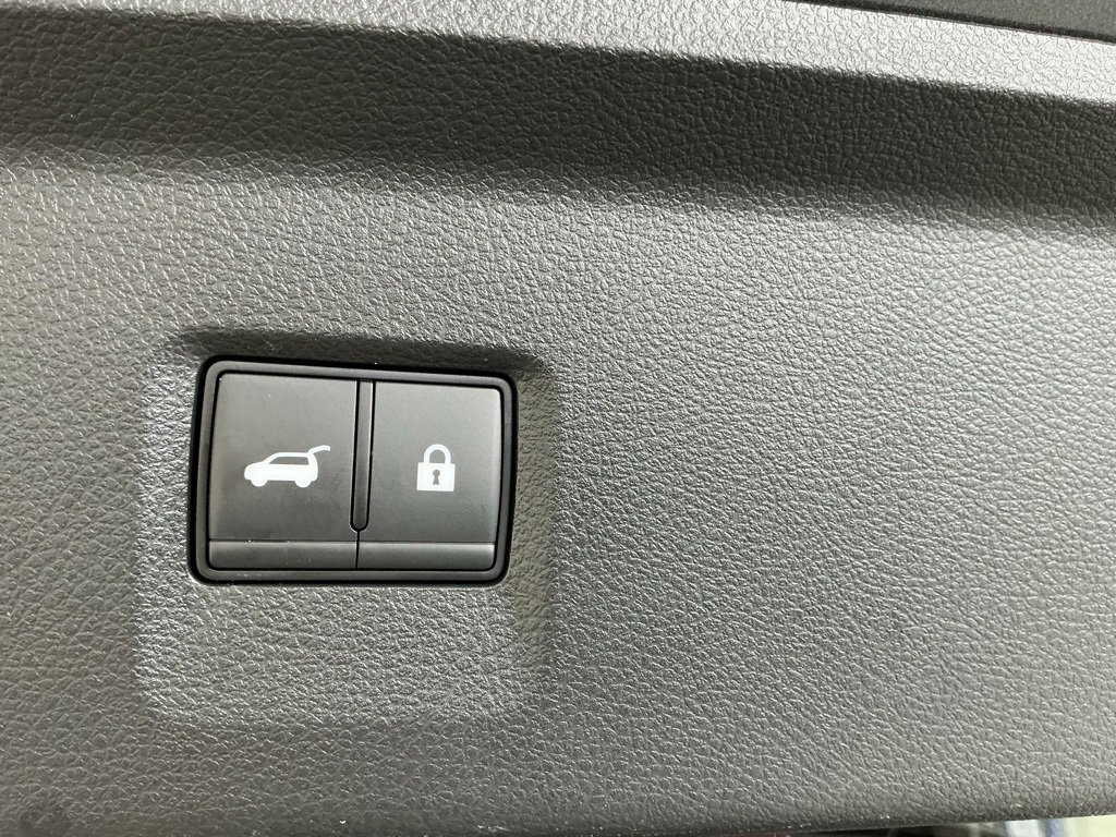 Used 2025 INFINITI QX60 Pure image 28