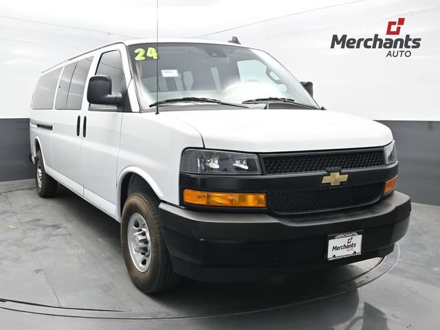 Used 2024 Chevrolet Express 3500 LS RWD image 1