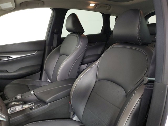 Certified 2025 INFINITI QX50 Luxe image 22