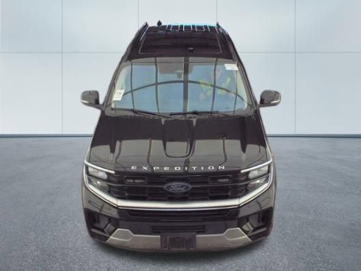 Used 2025 Ford Expedition Max Platinum AWD/4WD image 2