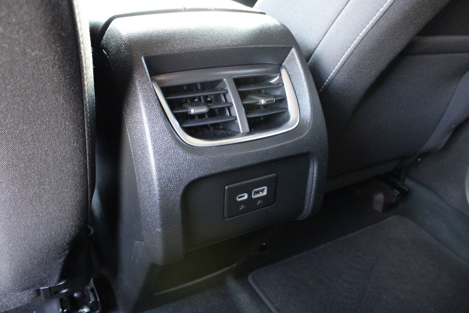Used 2023 Chevrolet Blazer LT FWD image 16