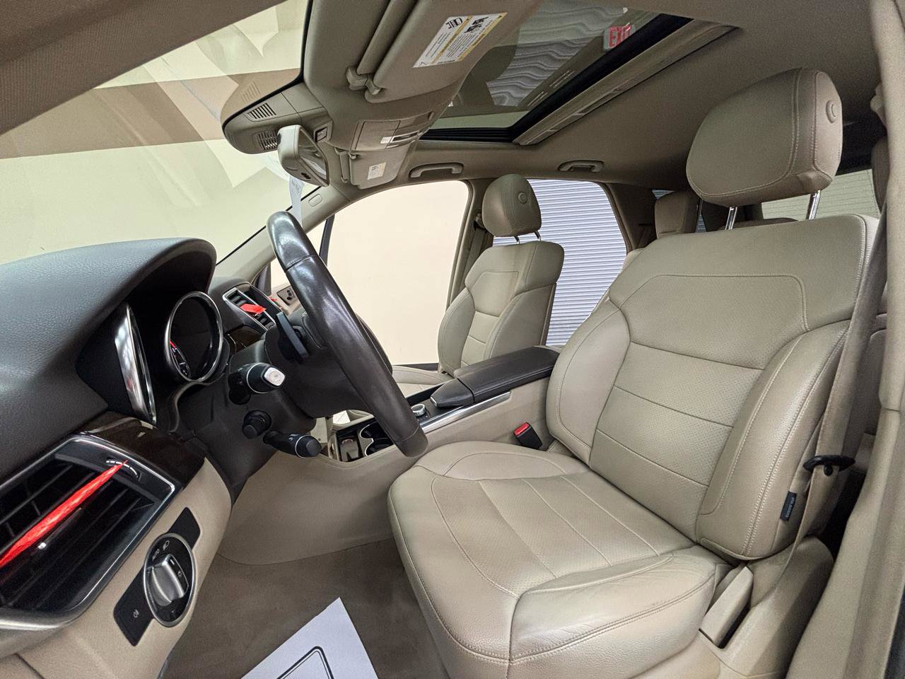 Used 2015 Mercedes-Benz ML 350 2WD w/ Premium 1 Package image 20