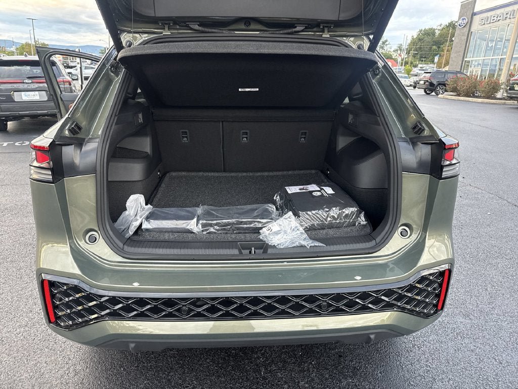 New 2026 Volkswagen Tiguan SEL R-Line AWD/4WD image 43