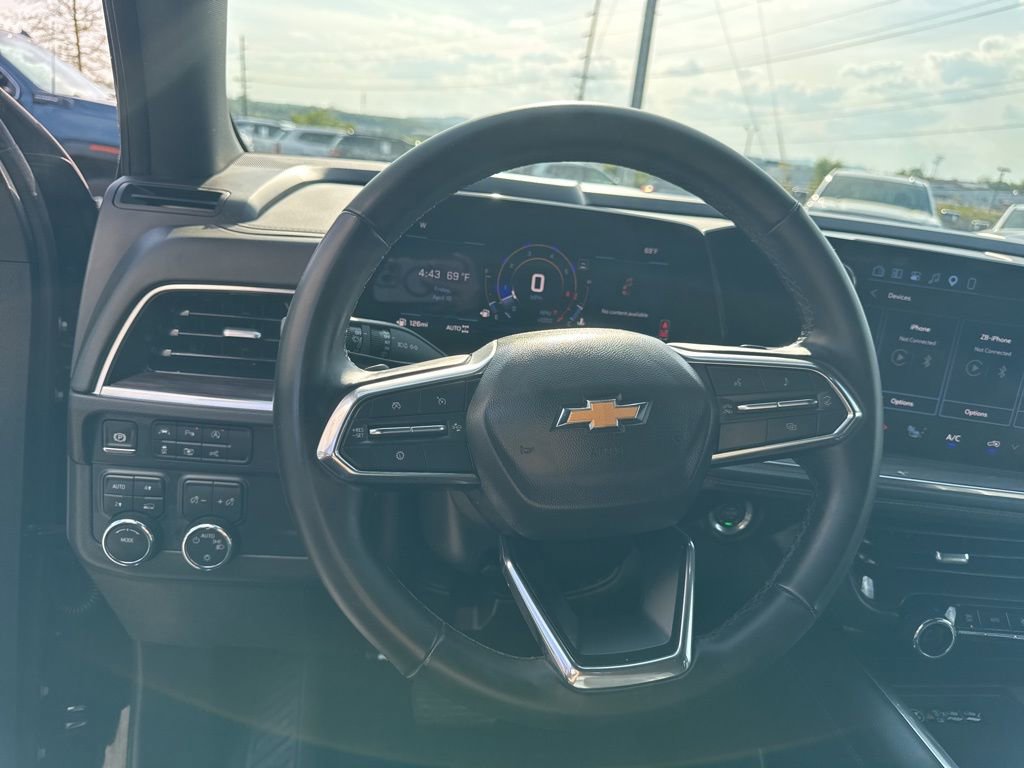 Used 2025 Chevrolet Tahoe LT AWD/4WD image 13