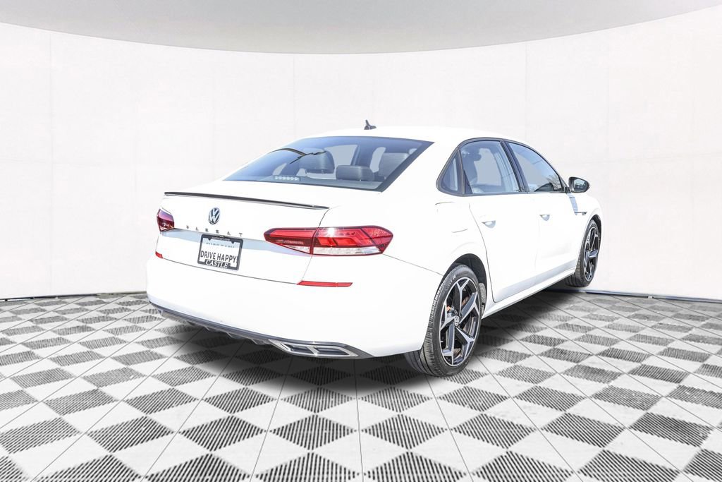 Used 2021 Volkswagen Passat 2.0T R-Line image 9