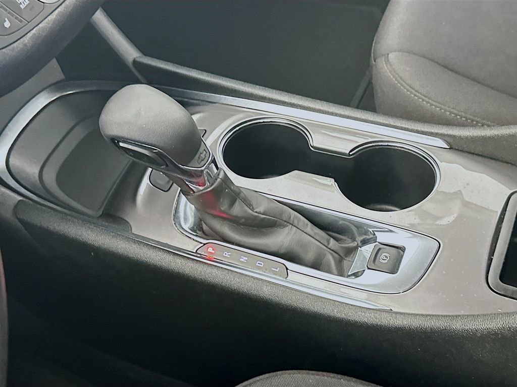 Used 2025 Chevrolet Malibu LT image 16