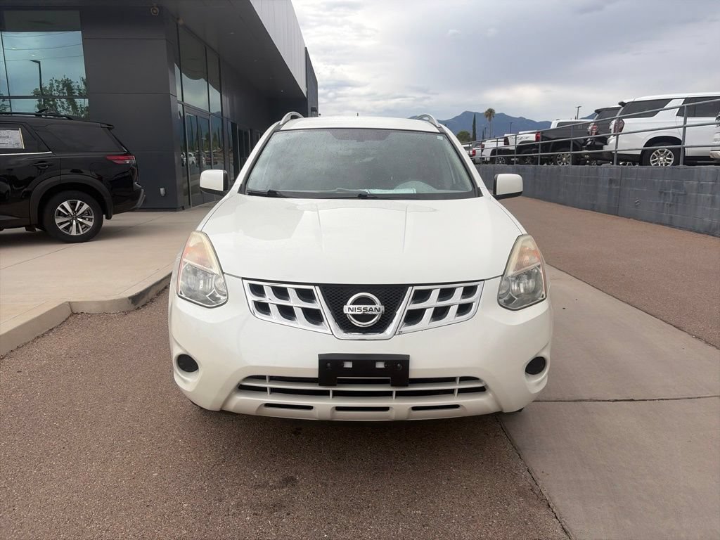Used 2013 Nissan Rogue SV FWD image 2