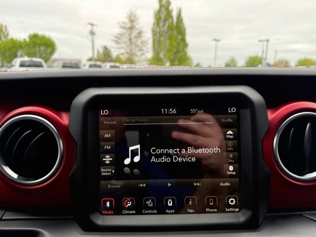 Used 2022 Jeep Gladiator Rubicon w/ LED Lighting Group AWD/4WD image 3