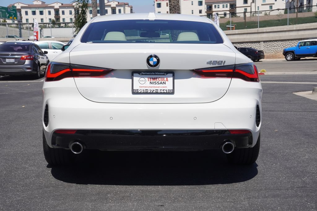 Used 2025 BMW 430i Coupe w/ Premium Package RWD image 5