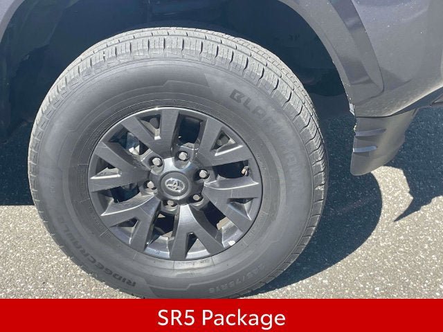 Used 2023 Toyota Tacoma SR5 AWD/4WD image 11