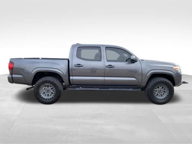Used 2020 Toyota Tacoma SR image 2