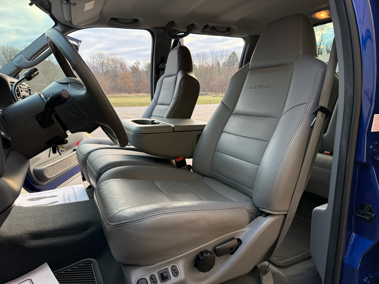 Used 2003 Ford F250 Lariat image 75