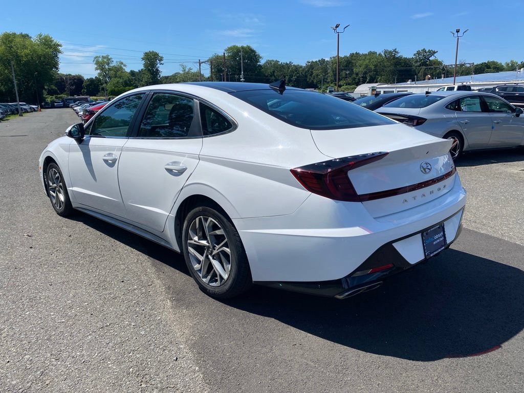 Certified 2023 Hyundai Sonata SEL w/ Convenience Package FWD image 8