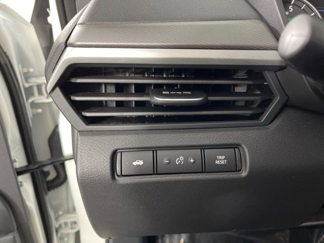 New 2025 Nissan Altima 2.5 SR image 29