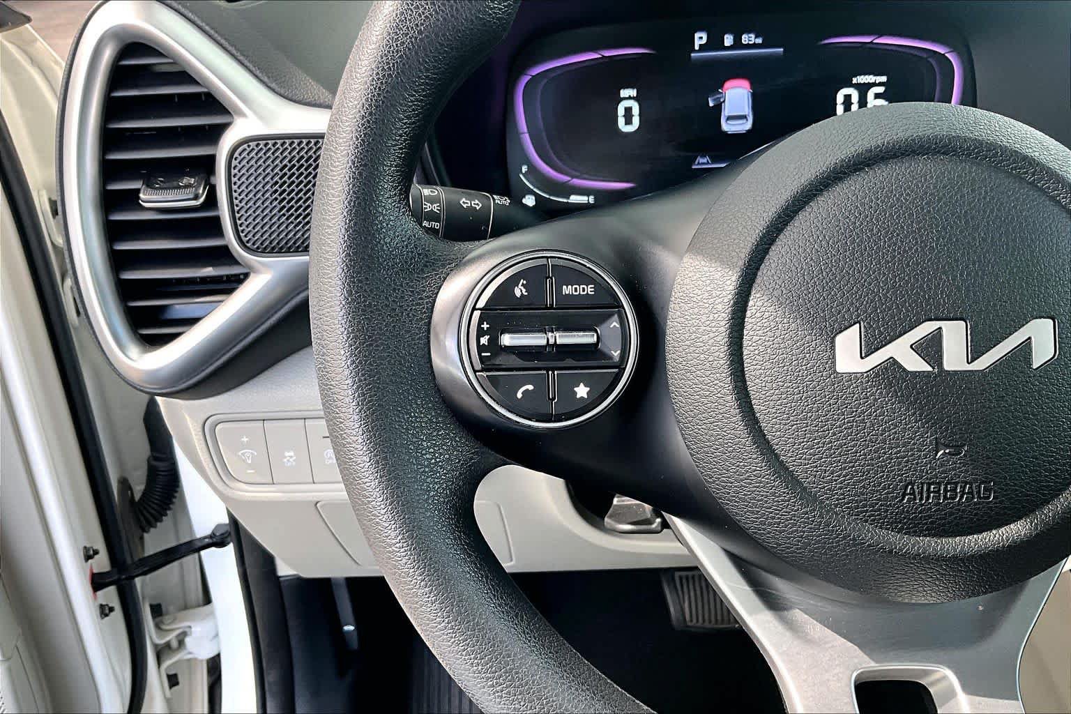 Used 2023 Kia Soul LX w/ Option Group 015 FWD image 23